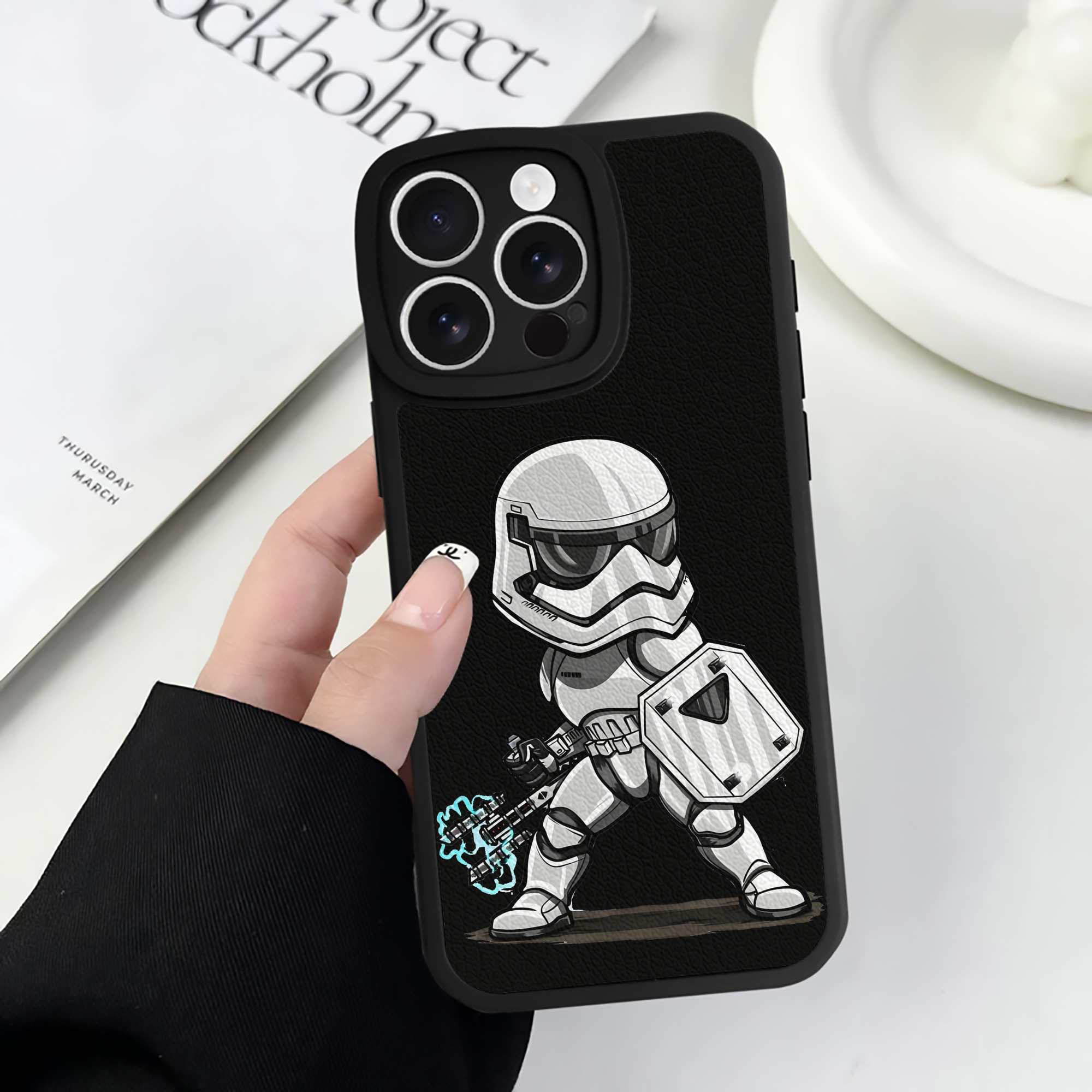 （画像用） スター・ウォーズ Star Wars 【iPhone 16シリーズ対応】シリコンスマホケース（レザー調） 材質：シリコン